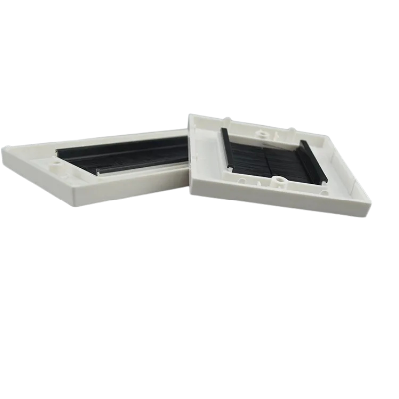 British Face Plate 2 Port With Brush 